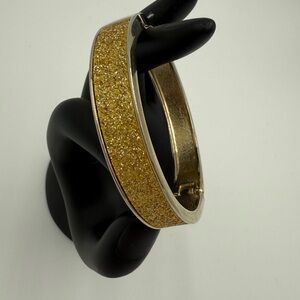 Vintage Gold Glitter Bangle Bracelet With Magnetic Closure
